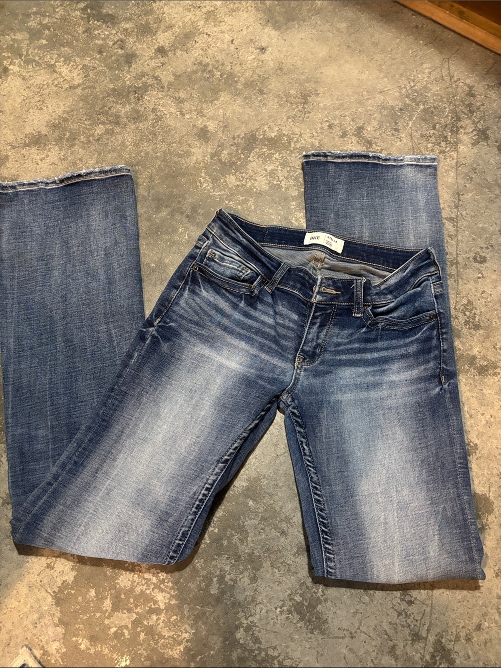 BKE Stella Slim Fit